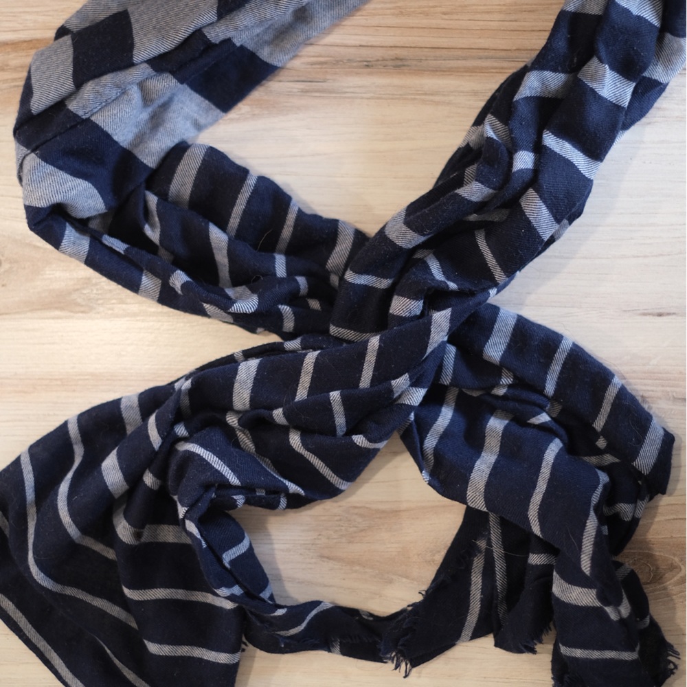 Light weight scarf unisex